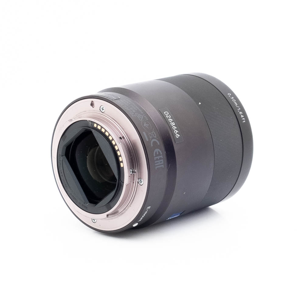 Sony 55mm f18 ZA 6435-1 Sony FE Sonnar T* 55mm f/1.8 ZA (sis.ALV24%) - Käytetty