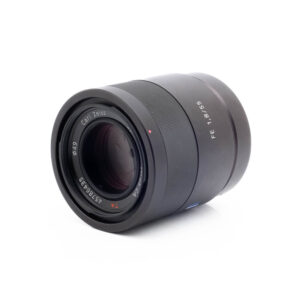 Sony 55mm f18 ZA 6435-2 Sony FE Sonnar T* 55mm f/1.8 ZA (sis.ALV24%) - Käytetty