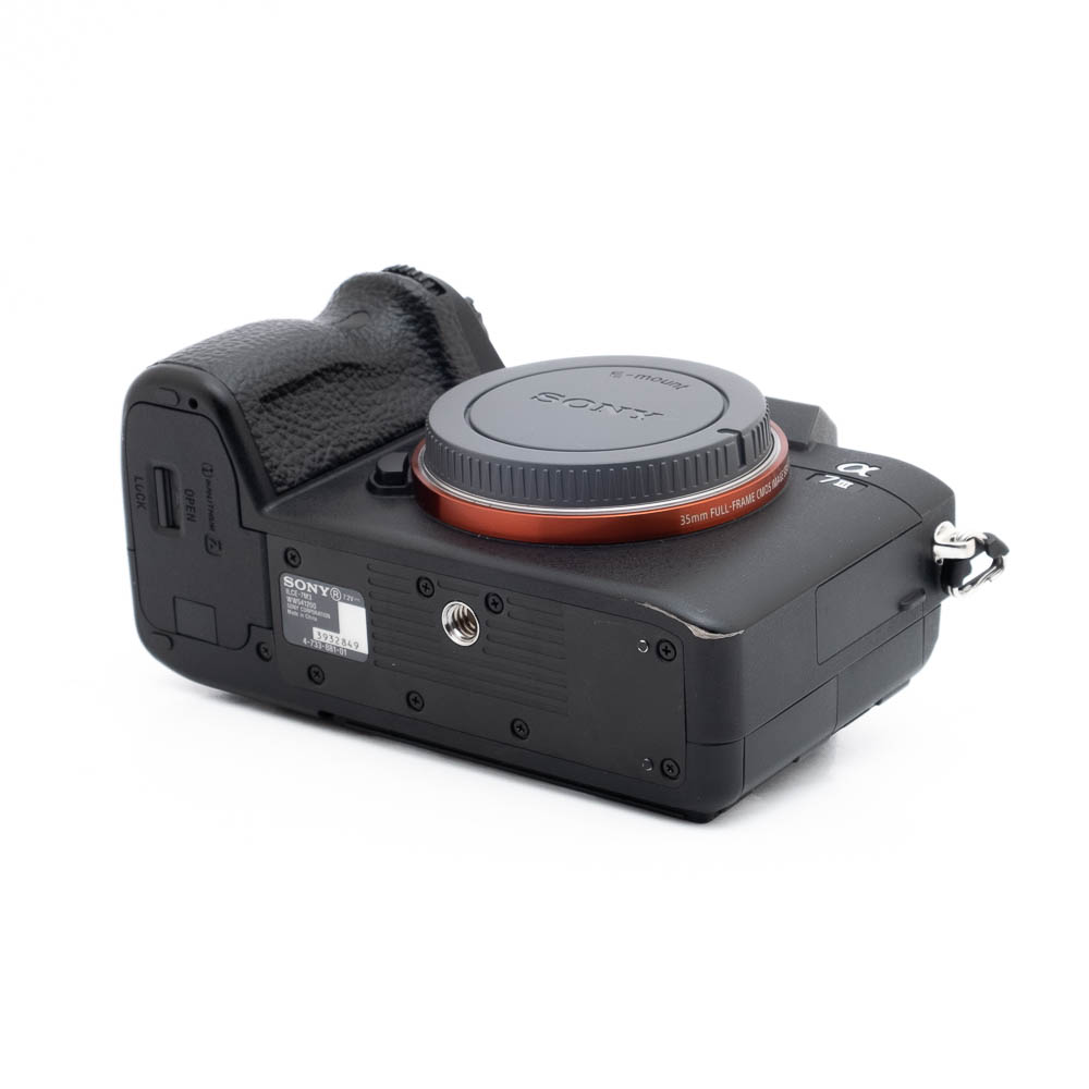 Sony A7 III (SC 100, sis.ALV24%) – Käytetty