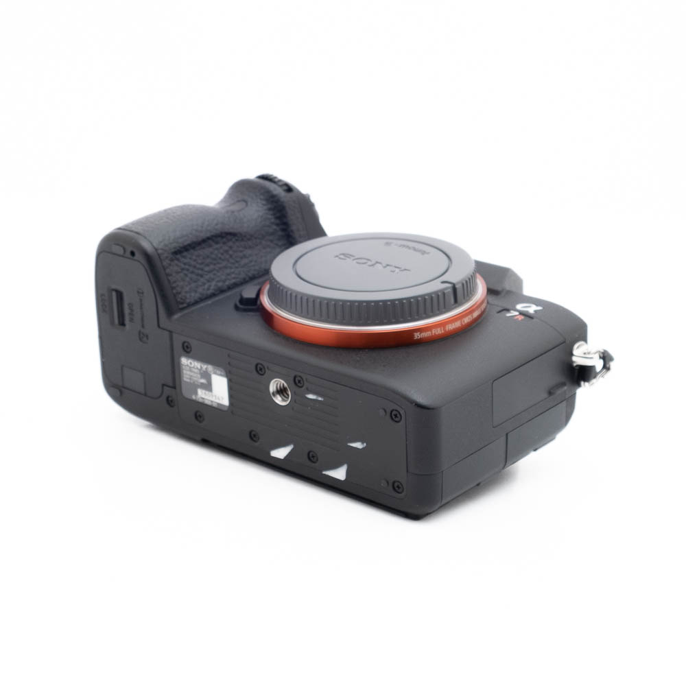 Sony A7R III-1-2 Sony A7R III (SC 4500, sis.ALV24%) – Käytetty