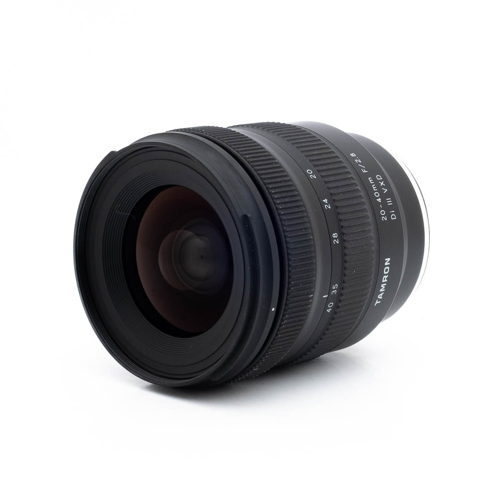 Tamron 20-40mm f28 Di III VXD Sony-1 Tamron 20-40mm f/2.8 Di III VXD Sony FE - Käytetty