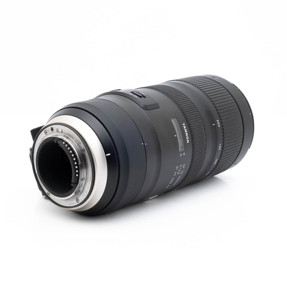 Tamron 70-200mm f28 Di VC USD G2 Nikon-1 Tamron 70-300mm f/4 - 5.6 VC Nikon F - Käytetty