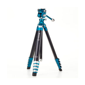 Benro Cyanbird Aluminium Tripod with FS20PRO head -jalustassa on teleskooppijalat ja säädettävä pää, värit teal ja musta, kuvassa valkoisella pohjalla.
