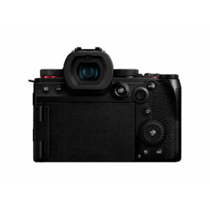 Lumix_G9II_12-60mm_005 Panasonic Lumix G9 II + 12-60mm LEICA F2.8-4.0 Kitin takanäkymä näyttää elektronisen etsimen, LCD-näytön, ohjauspainikkeet ja oikeanpuoleisen kuvioidun kahvan.