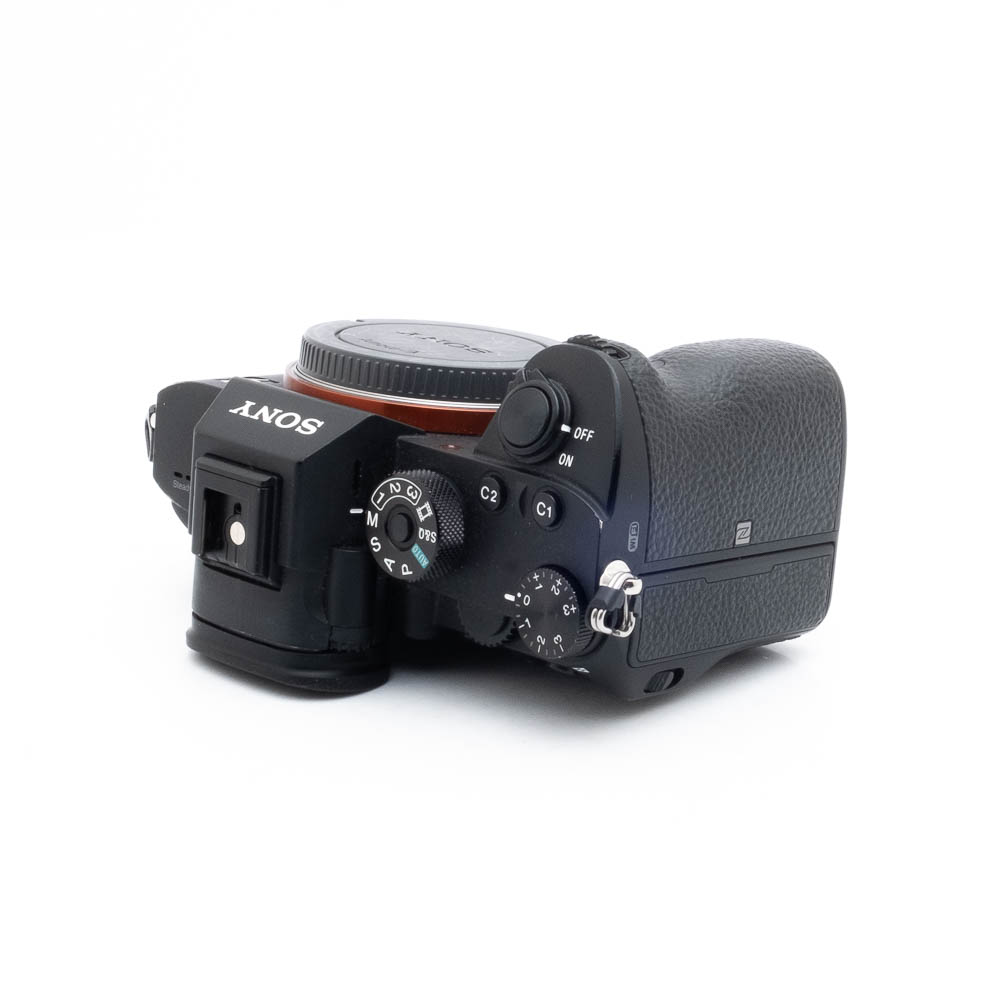 Sony A7R III 5756-2 Sony A7R III (SC 101000, sis.ALV24%) – Käytetty