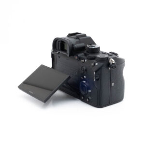 Sony A7R III 5756-3 Sony A7R III (SC 101000, sis.ALV24%) – Käytetty