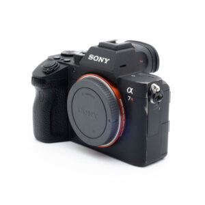 Sony A7R III 5756-5 Sony A7R III (SC 101000, sis.ALV24%) – Käytetty