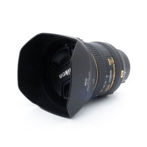 Nikon 16-80mm f28-4E ED VR DX-3 Nikon AF-S Nikkor 16-80mm f/2.8-4 E VR DX - Käytetty
