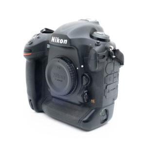 Nikon D5-5 Nikon D5 (SC 215000) - Käytetty