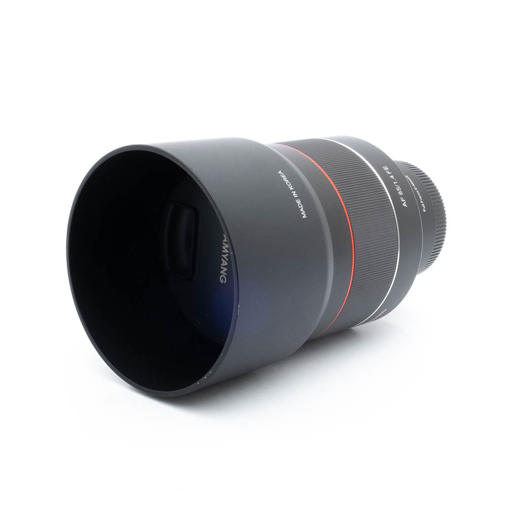 Samyang 85mm f14 Sony-3 Samyang AF 85mm f/1.4 Sony FE - Käytetty