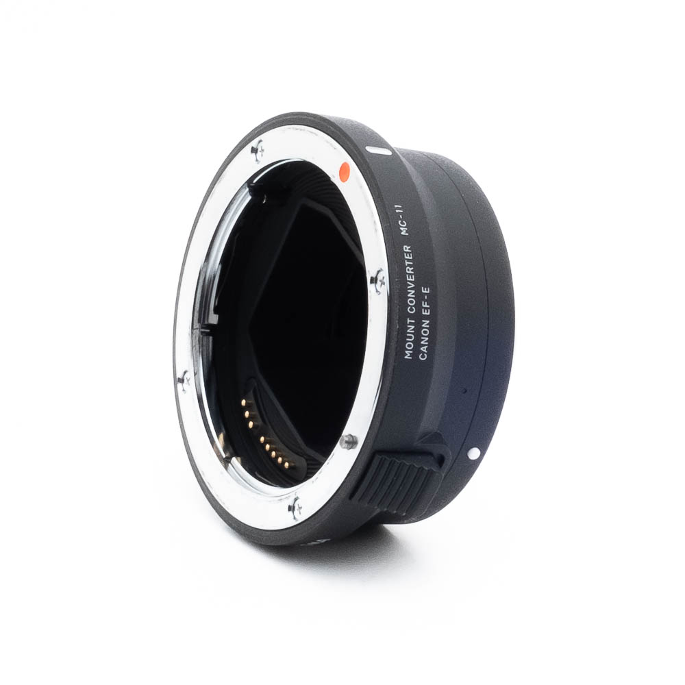 Sigma MC-11 EF - E Adapter-2 Sigma MC-11 adapteri (Kunto K5) - Käytetty