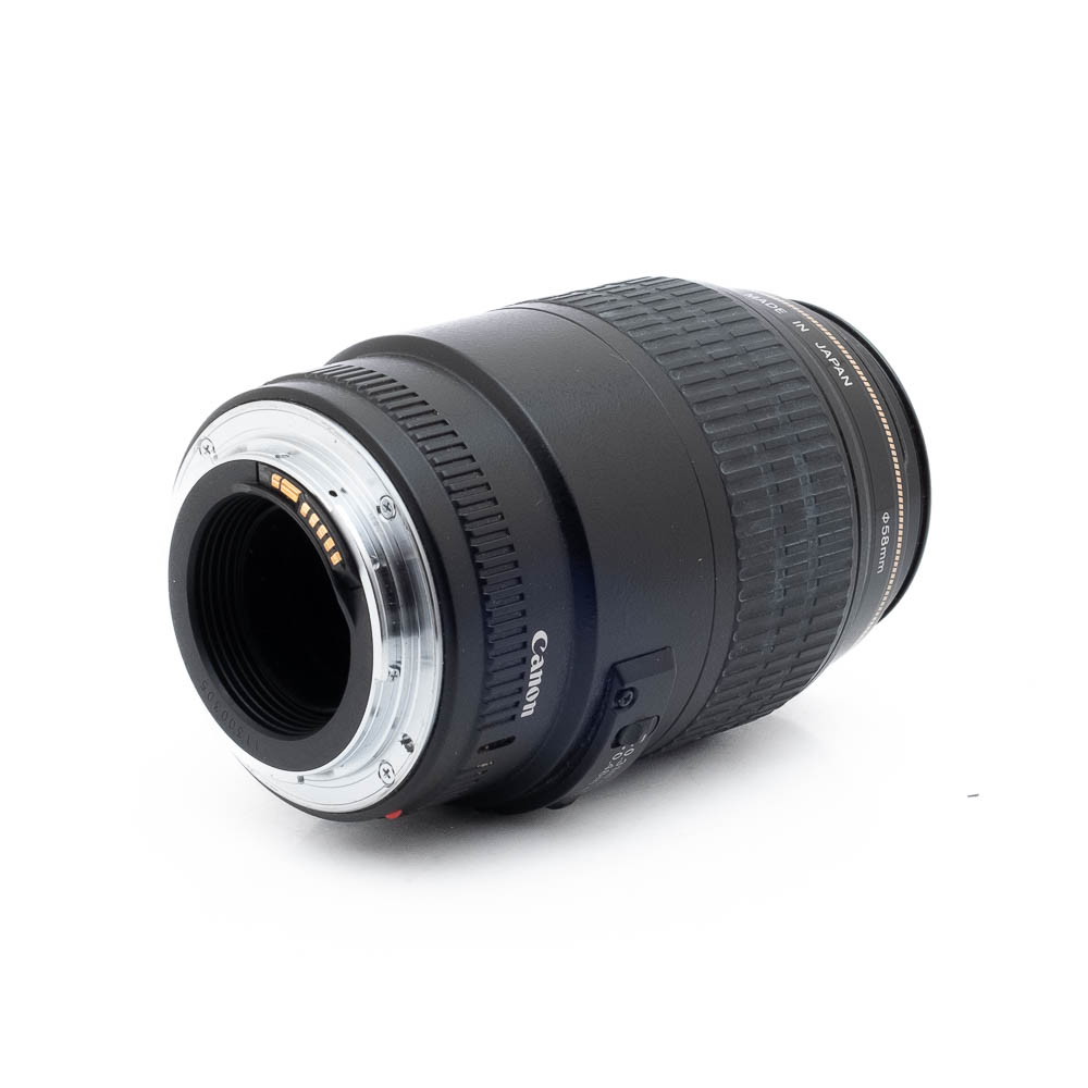 Canon EF 100mm f/2.8 Macro USM (sis.ALV24%) - Käytetty