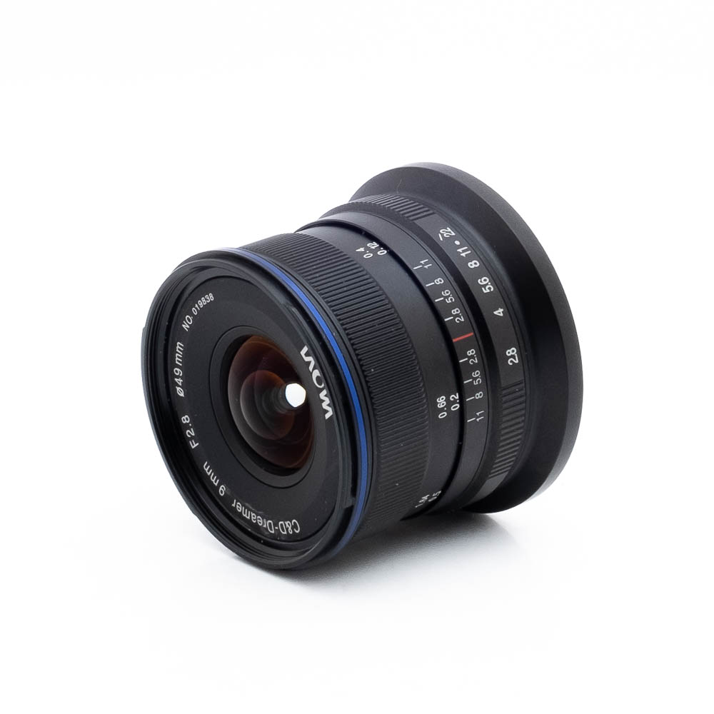 Laowa 9mm f28 Canon-2 Laowa 9mm C-Dreamer f/2.8 Canon EF-M (sis. ALV 25.5%) - Käytetty
