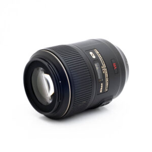 Nikon 105mm f28G ED VR-2-3 Nikon AF-S Micro-Nikkor 105mm f/2.8G VR ED (sis.ALV24%) - Käytetty