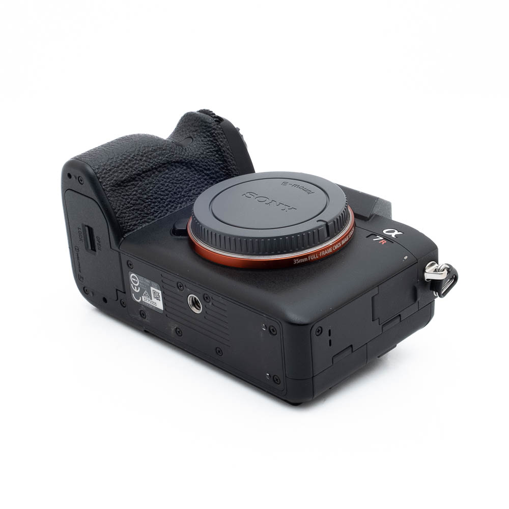 Sony A7R IV 5333-1 Sony A7R IV (SC 111000, sis.ALV24%) – Käytetty
