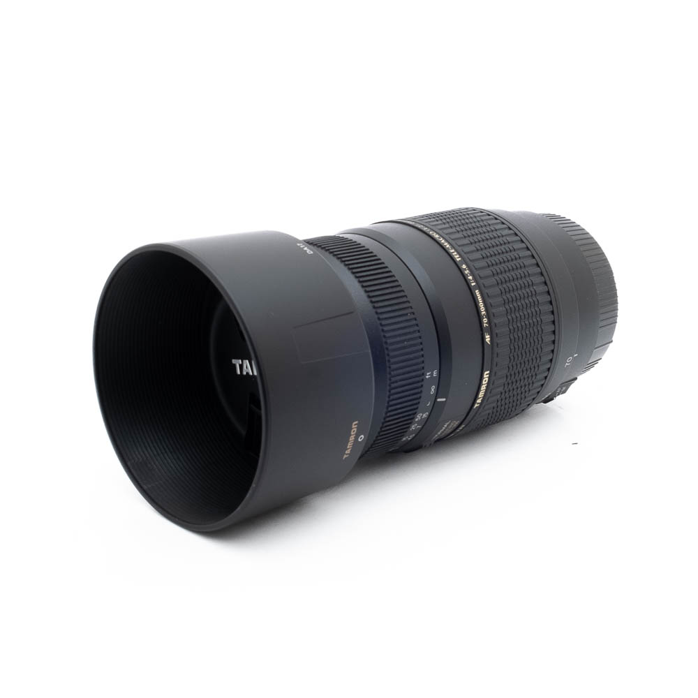 Tamron 70-300mm f4-56 Canon-3 Tamron AF 70-300mm f/4-5.6 Di LD MACRO Canon EF - Käytetty