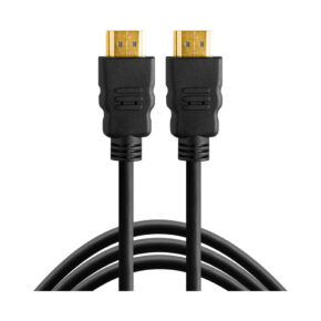 Kaksi Tether Tools TetherPro TetherPro HDMI A - HDMI A 7,6 m:n mustaa kaapelia, joissa on kullatut liittimet, ovat pystyssä valkoista taustaa vasten, ja kaapelit ovat käärittyinä alareunassa.