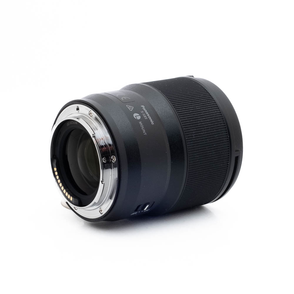 Lumix 85mm f18 S-1-2 Panasonic Lumix S 85mm f/1.8 - Käytetty