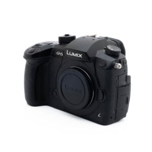 Lumix GH5-5-2 Panasonic Lumix GH5 (SC 12k, sis.ALV24%) - Käytetty