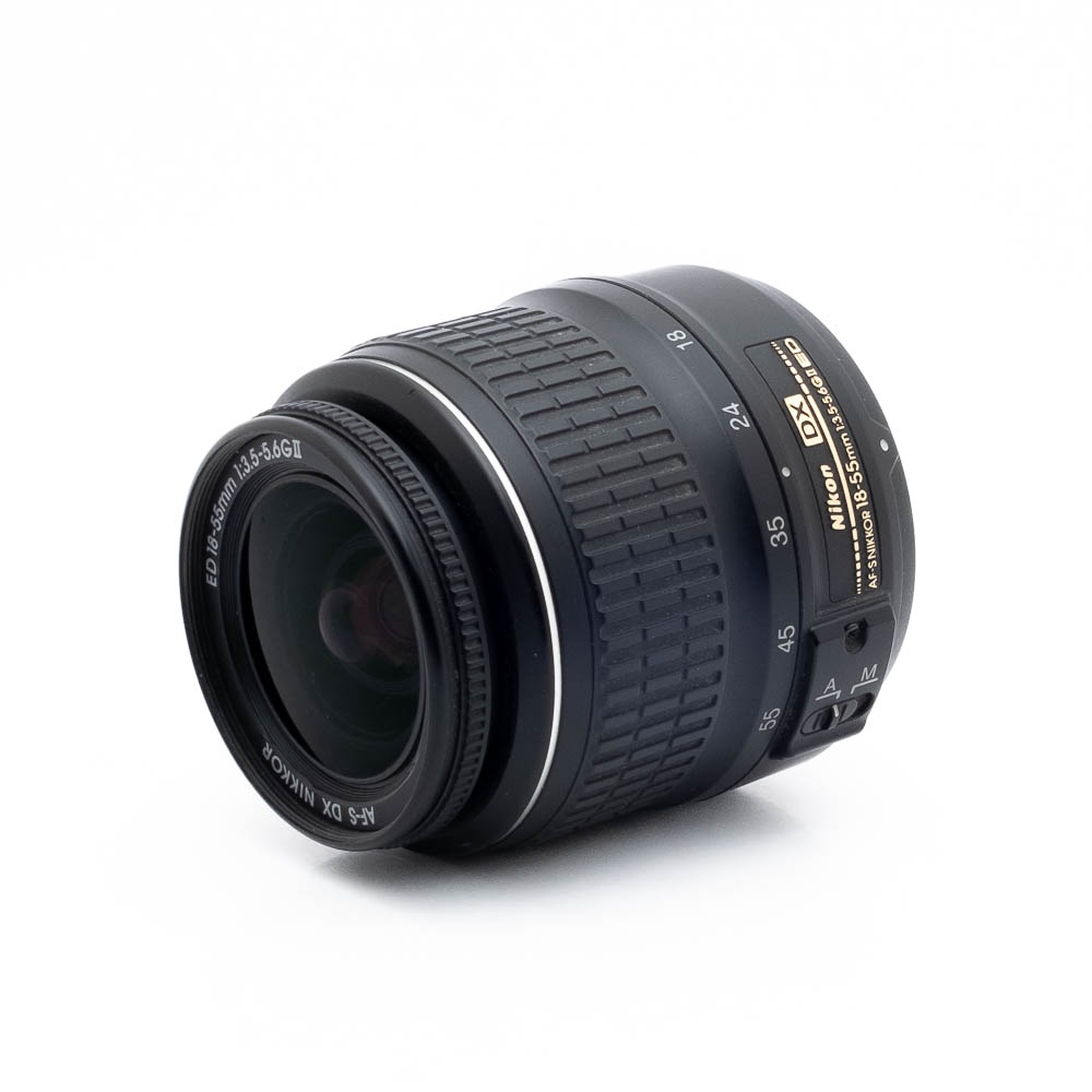Nikon 18-55mm f35-56G II ED DX-2 Nikon AF-S Nikkor 18-55mm f/3.5-5.6 G II DX - Käytetty
