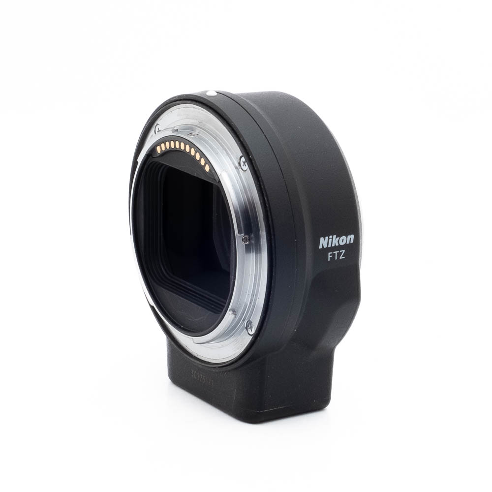 Nikon FTZ-1-8 Nikon FTZ adapteri (Kunto K5) - Käytetty