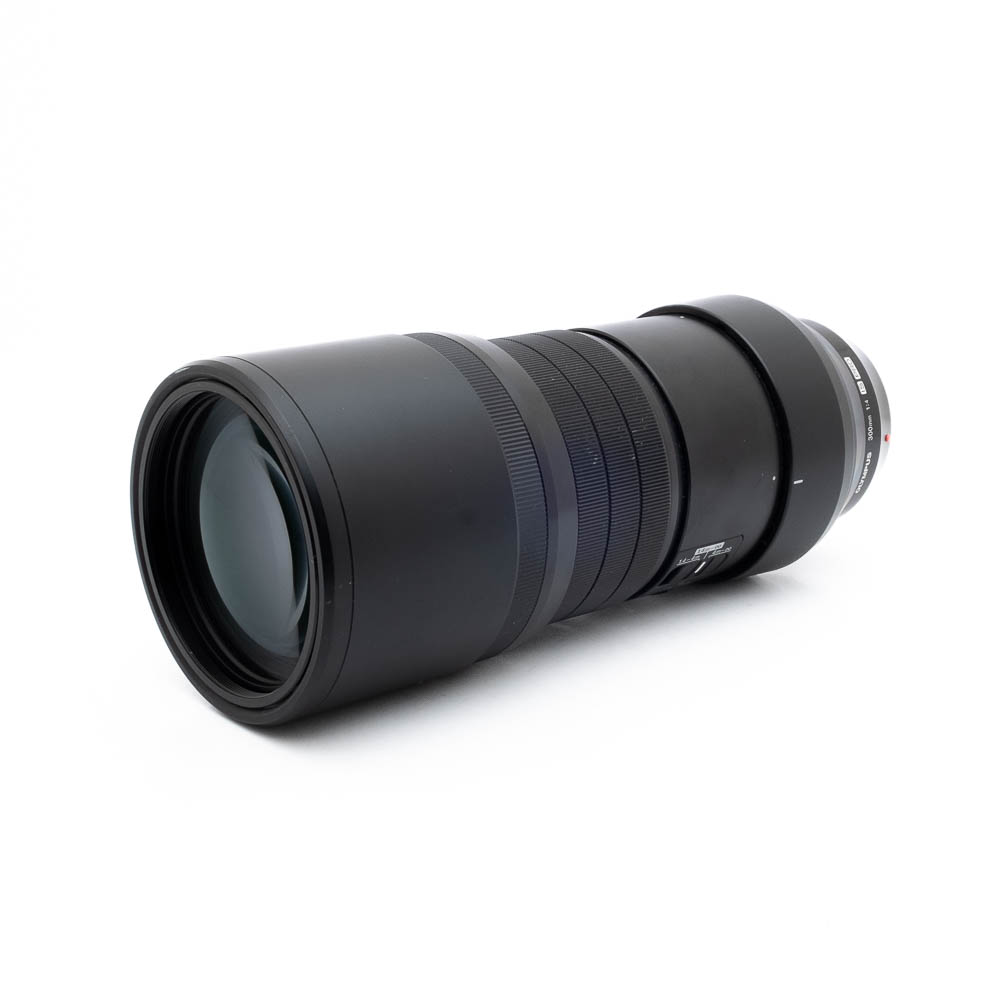 Olympus 300mm f4 IS PRO-2-2 Olympus M.Zuiko Digital ED 300mm f/4 IS PRO - Käytetty