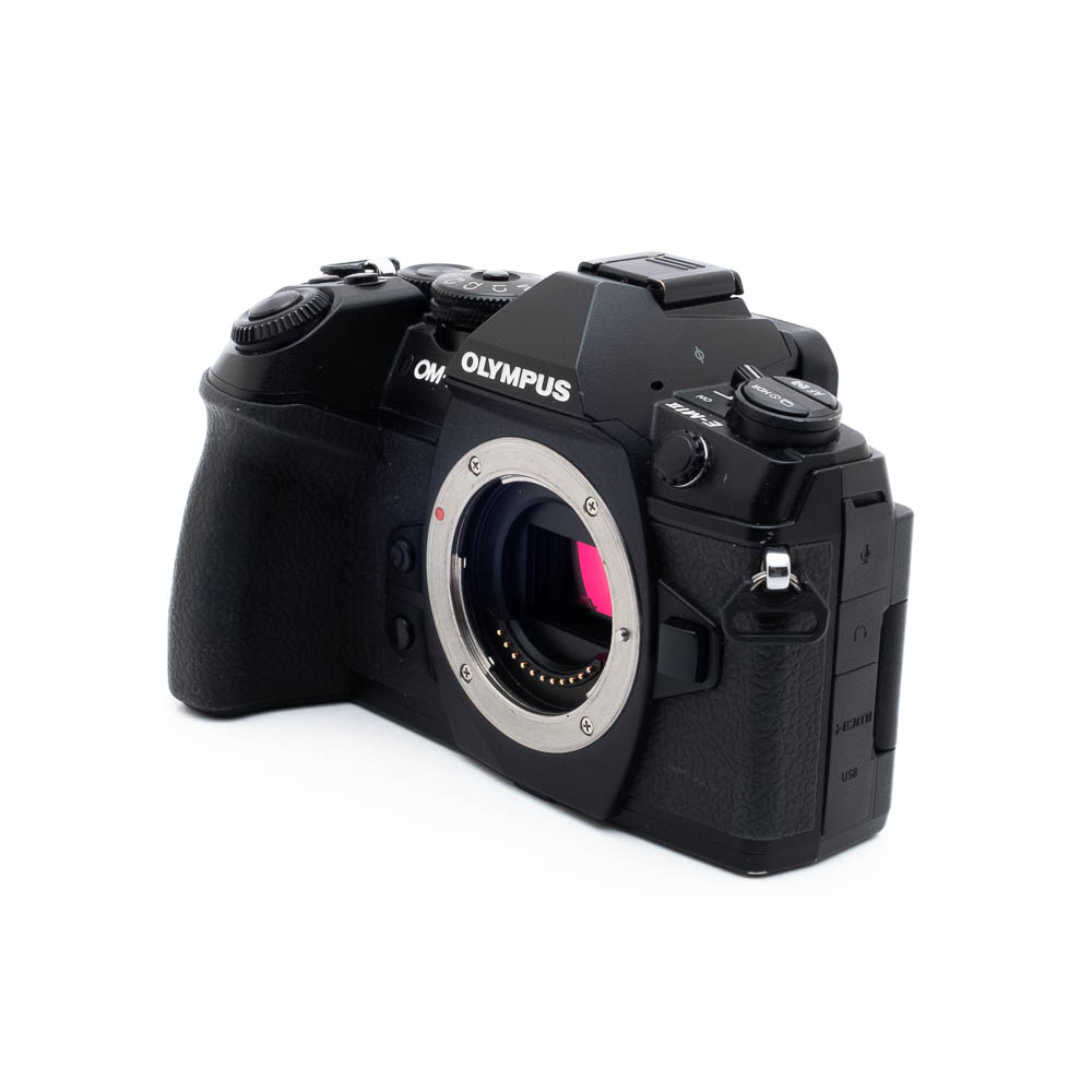 Olympus E-M1 III 2186-4 Olympus OM-D E-M1 Mark II - Käytetty