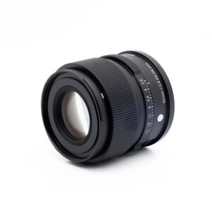Sigma 90mm f/2.8 C DG DN L-Mount - Käytetty