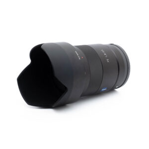 Sony 55mm f18 ZA-3-3 Sony FE Sonnar T* 55mm f/1.8 ZA - Käytetty