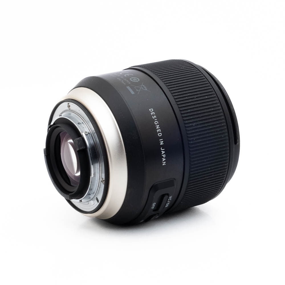 Tamron 35mm f18 Di VC USD Nikon-1-2 Tamron SP 35mm f/1.8 Di VC USD Nikon F - Käytetty