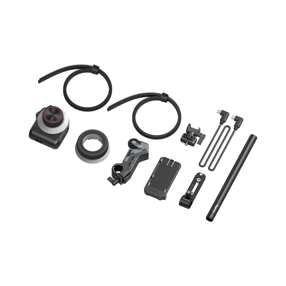 smallrig-3781-03 SmallRig 3781 MagicFIZ Wireless Follow Focus Basic Kit sisältää kaksi taipuisaa hammasrengasta, tarkennusnupin, kiinnikkeet, tangon ja säätötyökalut, jotka on järjestetty siististi valkoiselle taustalle.
