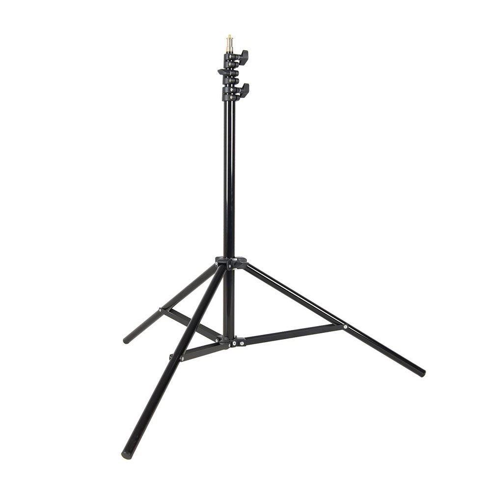 1591863995_544 Godox 240F Light Stand, musta säädettävä kolmijalkainen kolmijalkainen jalusta, on esitetty ulosvedettynä ja pystyssä valkoisella pohjalla.