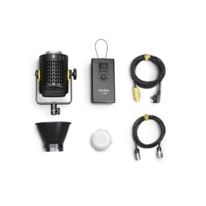 1612169487_454 Godox UL60 Hiljainen videovalo -LED-valo kitin komponentit valkoisella pohjalla: LED-valo, kaukosäädin, heijastin, valkoinen diffuusori ja kaksi mustaa kaapelia liittimillä.