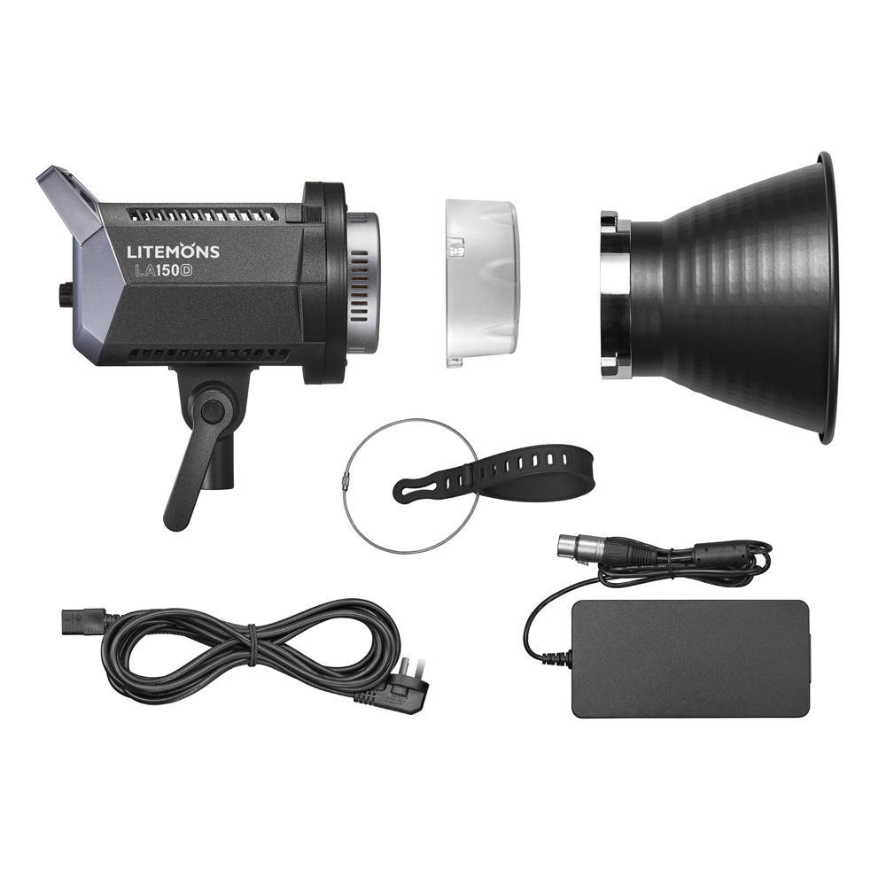 1645167886_571 Musta Godox Litemons LED-videovalaisin LA150D -LED-valo, jossa on heijastin, diffuusori, virtalähde, kaapeli, kaapeliside ja metallikannatin siististi järjestettynä valkoisella taustalla.