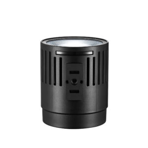 1660056755_853 Godox Litemons LED LC30D -pöytävideovalaisin on musta lieriön muotoinen laite, jossa on pystysuuntaiset tuuletusraot ja läpinäkyvä linssi yläosassa, kuvassa valkoista taustaa vasten.