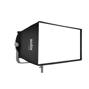 1663766123_825 Godox LD150R Softbox on suorakulmainen LED-valaisin, jossa on musta runko ja valkoinen diffuusoripaneeli, joka on asennettu jalustalle ja joka on suunniteltu ammattimaiseen valokuvaukseen ja videokuvaukseen.