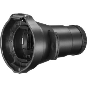 1672220365_468 Godox Projection Attachment for Flashes AK-R21 on musta, sylinterimäinen lisävaruste, jossa on leveä avoin pää ja kuvioitu kahva toisella puolella, kuvassa valkoista taustaa vasten.