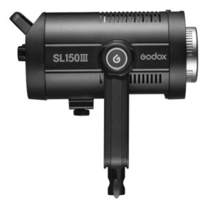 1675173997_750 Mustan Godox SL150III LED-videovalaisimen -LED-valo sivukuva, jossa näkyy sen lieriömäinen runko, tuuletetut sivut ja alapuolinen kiinnike. Godoxin logo ja mallinimi näkyvät sivussa.