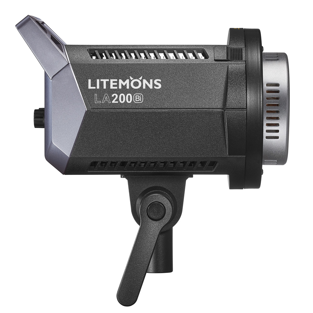 1685527750_246 Godox Litemons LA200Bi Bi-color Duo Kit LED-valo mustana, jossa on sivukahva ja tuuletusaukot, näkyy sivuprofiilissa valkoisella pohjalla.