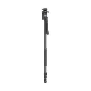 1695713485_400 SmallRig 4319 FreeBlazer Aluminum Alloy Video Tripod CT190, kokoontaitettava, säädettävällä kahvalla ja pidennettävillä jalkaosilla varustettu jalusta seisoo pystyssä valkoista taustaa vasten.