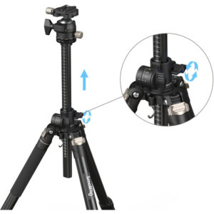 SmallRig 4288 Lateral Center Column Tripod CT200, musta, on kuvassa säädettävä keskipylväs ylöspäin. Sisäkuvassa korostuu kierrelukitusmekanismi keskipylvään nostamista tai laskemista varten.