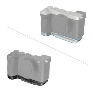 1705499299_083 Kahdessa kuvassa peilittömästä kamerasta, jossa on puoliksi läpinäkyvä runko, näkyy SmallRig 4438 Bottom Mount Plate for Sony A7C II / A7CR (musta) kiinnitettynä jalustaan ja sivuun; toinen kiinnityslevy on vaaleanharmaa, toinen musta.