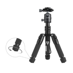 1706198826_632 SmallRig 4289 Aluminum Mini Tripod VT 20 -kolmijalka on musta, kompakti kolmijalka, jossa on vaahtomuovikahvat, säädettävä kuulapää ja lähikuva, jossa näytetään, miten jalkaosan segmenttiä kierretään ja kiristetään.