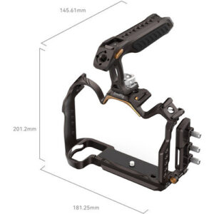 1707320816_516 SmallRig 4317 Night Eagle Cage Kit for Nikon Z 8 on metallinen kamerahäkki, jossa on kuvioitu yläkahva ja joka on 201,2 mm korkea, 181,25 mm leveä ja 145,61 mm syvä. Siinä on useita kiinnityspisteitä lisävarusteiden joustavaa kiinnittämistä varten.