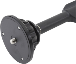 800q-01_104372 Lähikuvassa Sirui RX-75B Leveling Ball Set, mustasta metallista valmistettu säädettävä kiinnike, jossa on pyöreä pohja ja keskiruuvi laitteiden, kuten kameroiden tai valojen, kiinnittämistä varten.