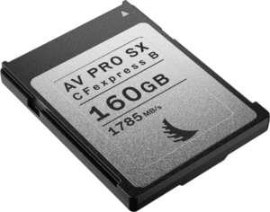 800q-02_118556 ANGELBIRD AV PRO Type B CFexpress SX 160GB -muistikortti, musta ja hopea, jonka nopeusluokitus on 1785 MB/s, on kuvassa tavallisella pohjalla.