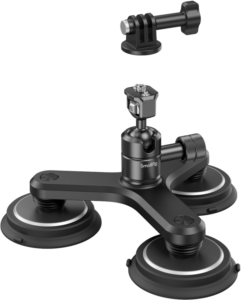 800q-02_127287 SmallRig 4468 Triple Magnetic Suction Cup Mounting Support Kit for Action Cameras on musta, kolmijalkainen kiinnityssarja, jossa on imukupit, säädettävä varsi ja yläpuolella näkyvä irrotettava kiinnitysadapteri.