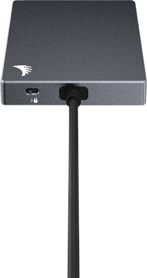 800q-03_117695 ANGELBIRD CFexpress Card Reader MK2 - Type B on tummanharmaa suorakulmainen laite, jonka vasemmassa yläkulmassa on pieni lintu-logo, kuvassa kaapeli kytkettynä porttiinsa valkoista taustaa vasten.