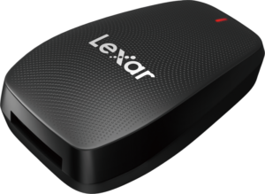 800q-04_116972 Musta Lexar LRW550U CFexpress Type B USB 3.2 -kortinlukija, jossa on kuvioitu pinta, valkoinen Lexar-brändi, pieni punainen merkkivalo ja näkyvä portti sivulla.