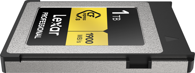 800q-05_121389 Lexar CFexpress Pro Gold R1900/W1500 1TB -muistikortti tarjoaa 1TB tallennustilaa ja jopa 1900 MB/s nopeuden mustan ja hopeanvärisessä muotoilussa, jossa on keltainen ja valkoinen merkintä.